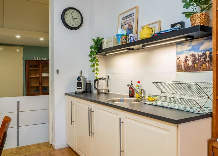 Stylish Private Close To